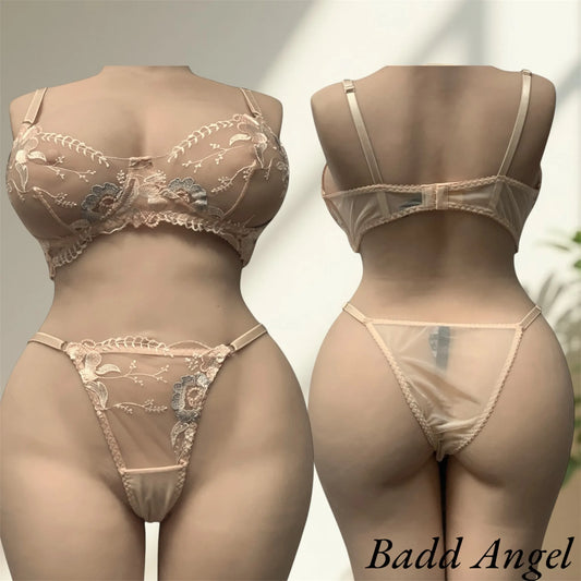 Ensemble Lingerie Brodé – Élégance Sensuelle et Charme Floral