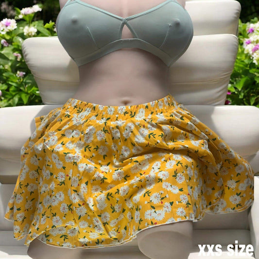 Jupe jaune à fleur - Concept Beauty